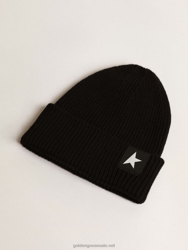 Black cotton beanie with contrasting white star FN20N879 Kids Golden Goose