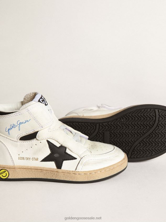 Sky-Star Junior in white nappa leather with black leather star FN20N847 Kids Golden Goose