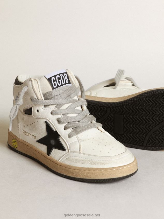 Young Sky-Star sneakers in white nappa leather with black leather star and heel tab FN20N870 Kids Golden Goose