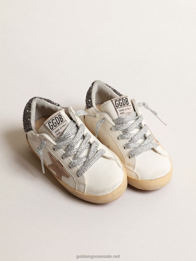 Super-Star Junior with a hazelnut star and glitter heel tab FN20N846 Kids Golden Goose