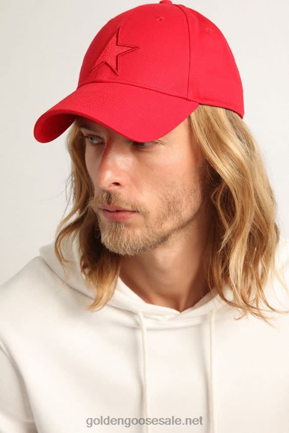 Red cotton baseball cap with tone-on-tone star-shaped patch on the front FN20N378 Men Golden Goose