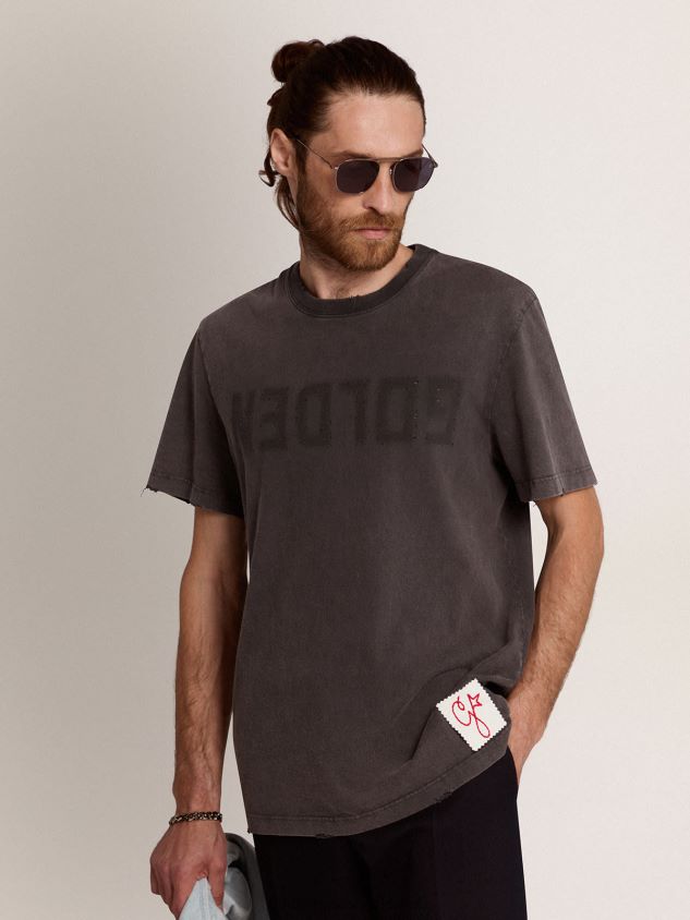 Collection T-shirt in anthracite gray with a distressed treatment FN20N699 Men Golden Goose