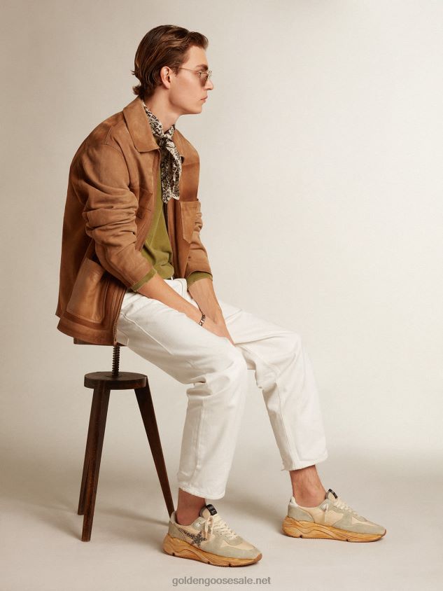 Running Sole in ice gray with studded suede star FN20N625 Men Golden Goose