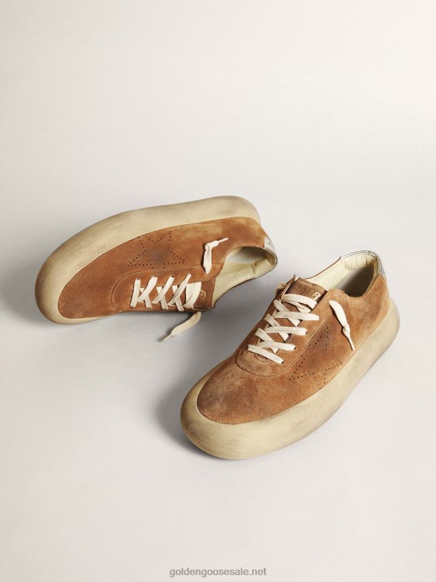 Space-Star in tobacco-colored suede with perforated star FN20N611 Men Golden Goose