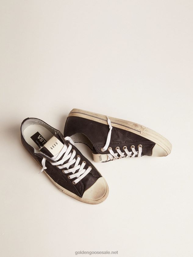 V-Star in black leather with a black leather star FN20N655 Men Golden Goose