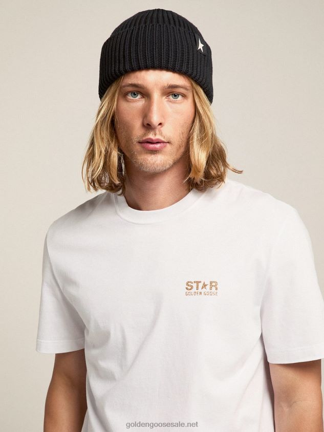 Black wool beanie with contrasting white star FN20N375 Women Golden Goose