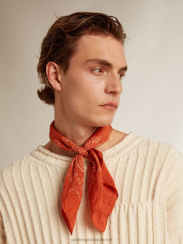 Rust-colored scarf with dotted paisley pattern FN20N357 Women Golden Goose