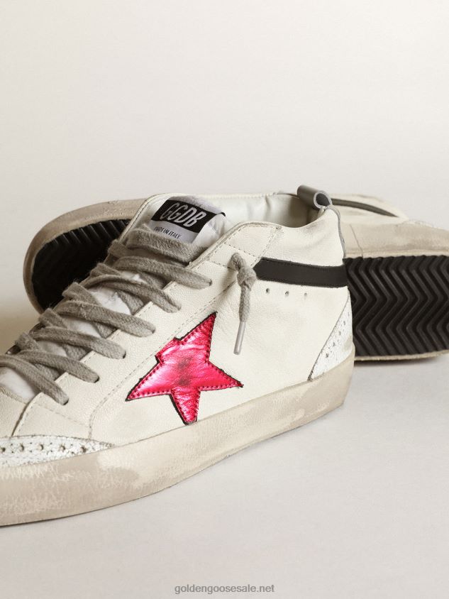 Mid Star with a pink laminated leather star and black flash FN20N231 Women Golden Goose